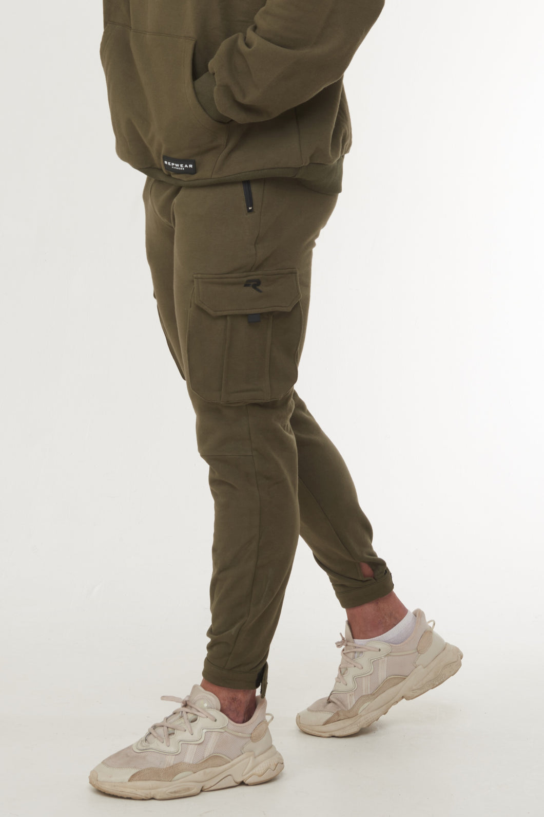 Cargo bottoms clearance